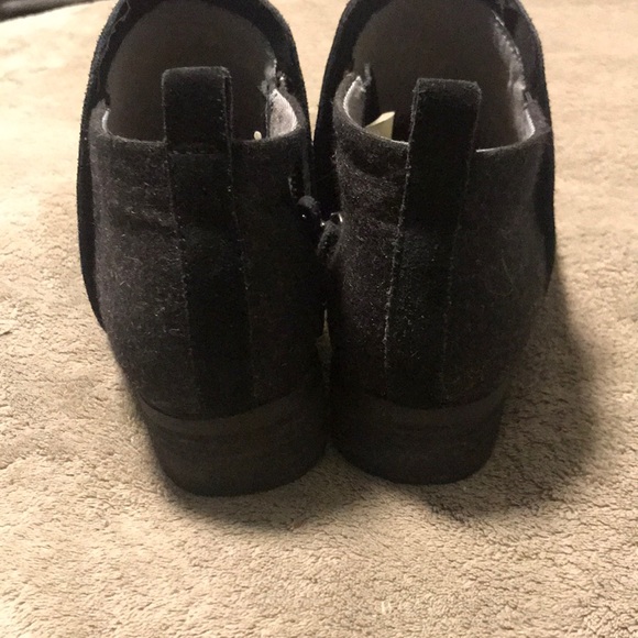 TOMS Deia Ankle Zip Booties - Picture 4 of 9